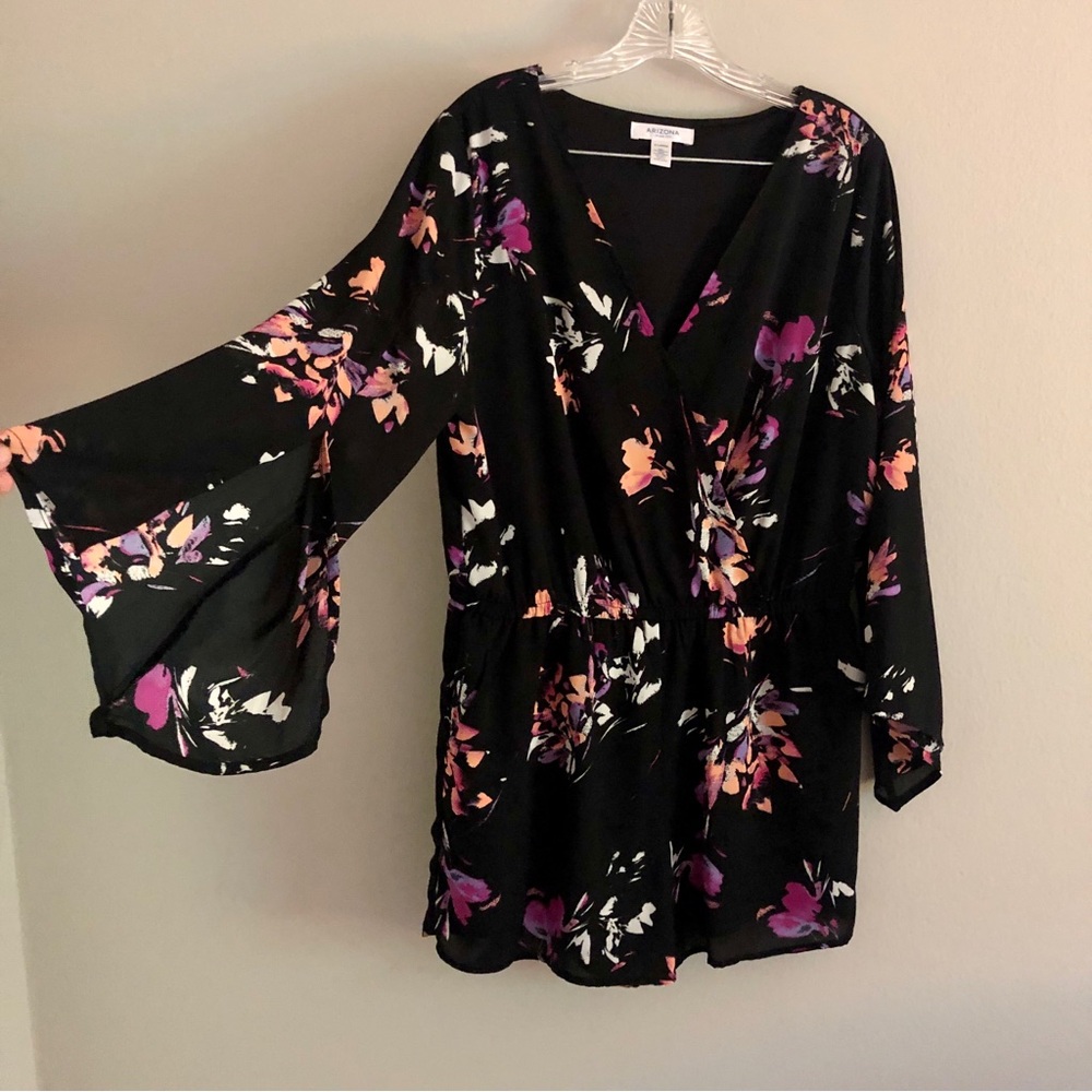 NWT Arizona Jeans Company Bell Sleeve Floral Romper